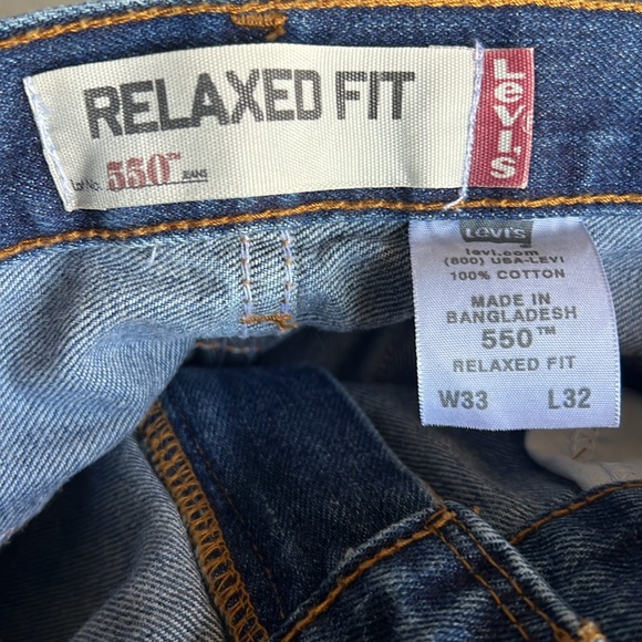 Levis 550 Relaxed Fit 33x32 - Picture 2 of 3